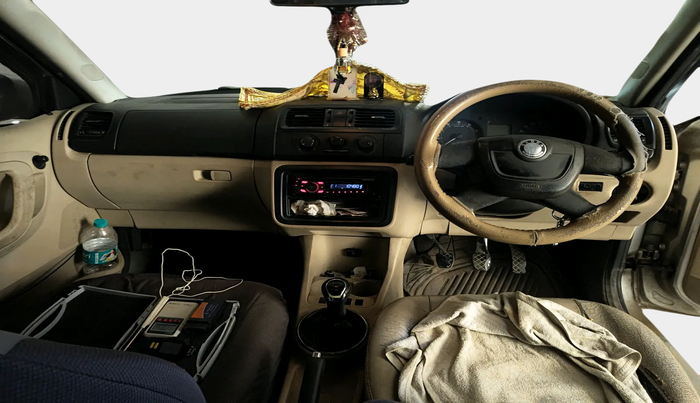 2011 Skoda Fabia AMBITION 1.2 MPI, Petrol, Manual, 1,89,303 km, interior