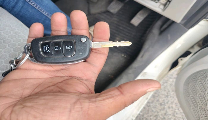 2022 Hyundai GRAND I10 NIOS MAGNA 1.2 KAPPA VTVT, Petrol, Manual, 37,993 km, interior