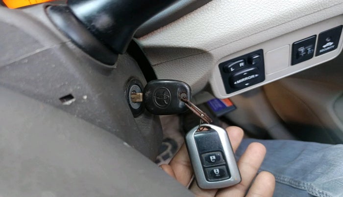 2011 Toyota Corolla Altis G PETROL, Petrol, Manual, 77,760 km, interior