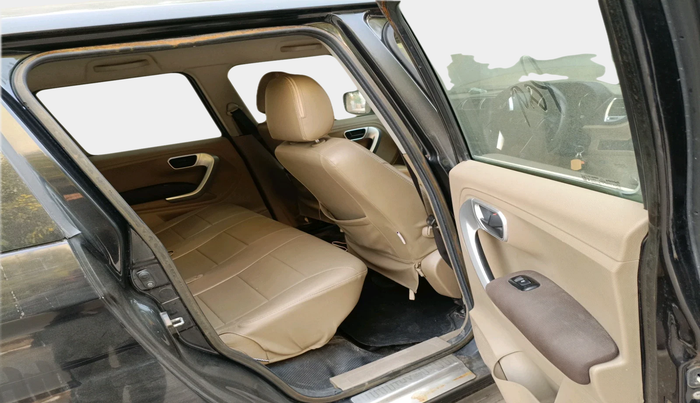 2017 Mahindra TUV300 T8 AMT, Diesel, Automatic, 31,220 km, interior