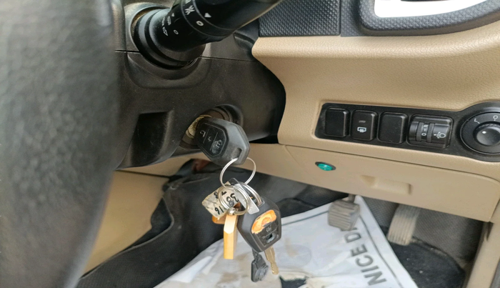 2017 Mahindra TUV300 T8 AMT, Diesel, Automatic, 31,220 km, interior