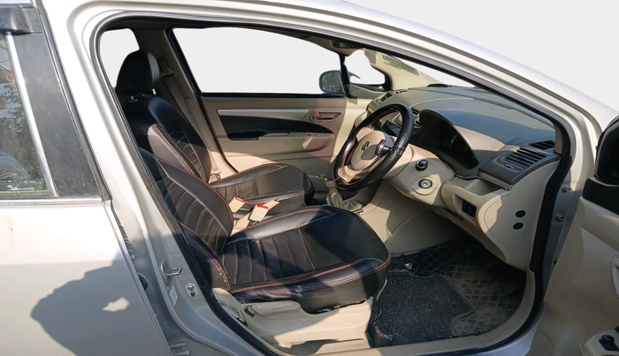 2014 Maruti Ertiga VXI CNG, Petrol, Manual, 2,04,236 km, interior