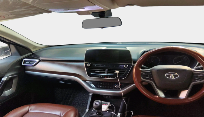 2020 Tata Harrier XT 2.0L KRYOTEC, Diesel, Manual, 29,420 km, interior