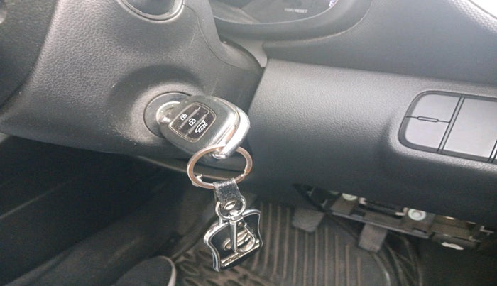 2019 Hyundai VENUE S 1.2, Petrol, Manual, 60,351 km, interior