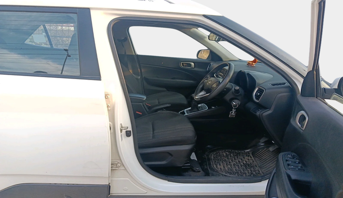 2019 Hyundai VENUE S 1.2, Petrol, Manual, 60,351 km, interior