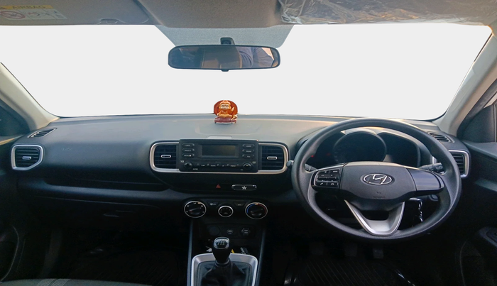 2019 Hyundai VENUE S 1.2, Petrol, Manual, 60,351 km, interior