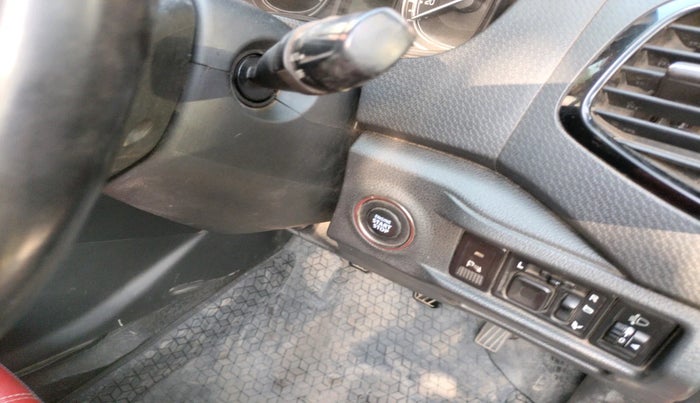 2016 Maruti Vitara Brezza ZDI PLUS, Diesel, Manual, 86,500 km, interior