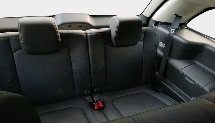 2017 Tata Hexa XTA 4X2 7 STR, Diesel, Automatic, 1,04,111 km, interior