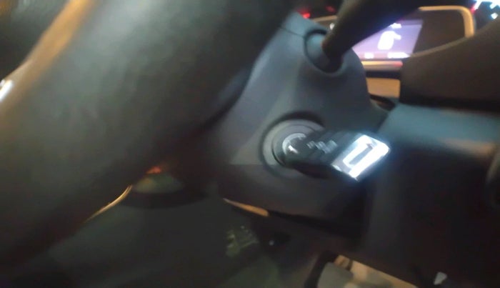 2023 KIA SONET HTK PLUS 1.2, Petrol, Manual, 31,290 km, interior