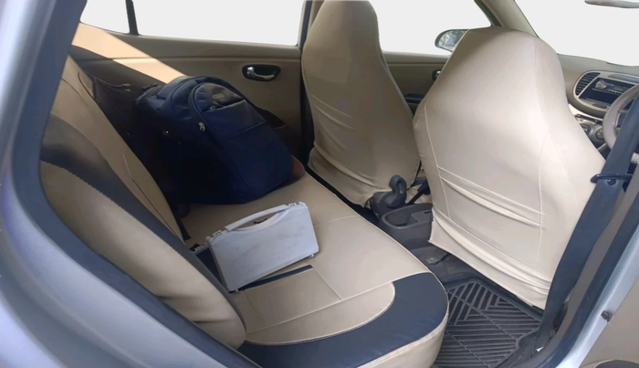 2013 Hyundai i10 MAGNA 1.2, Petrol, Manual, 1,36,697 km, interior