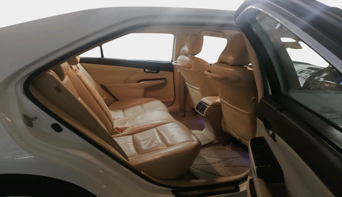 2017 Toyota Camry HYBRID, Hybrid, Automatic, 1,09,020 km, interior