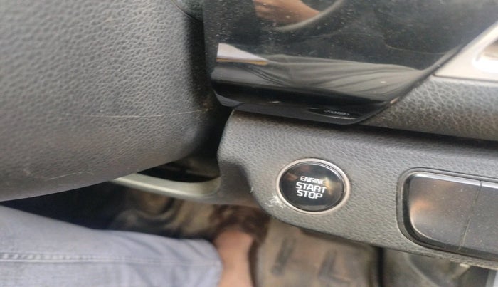 2021 KIA SELTOS HTK PLUS 1.5, Petrol, Manual, 91,662 km, interior