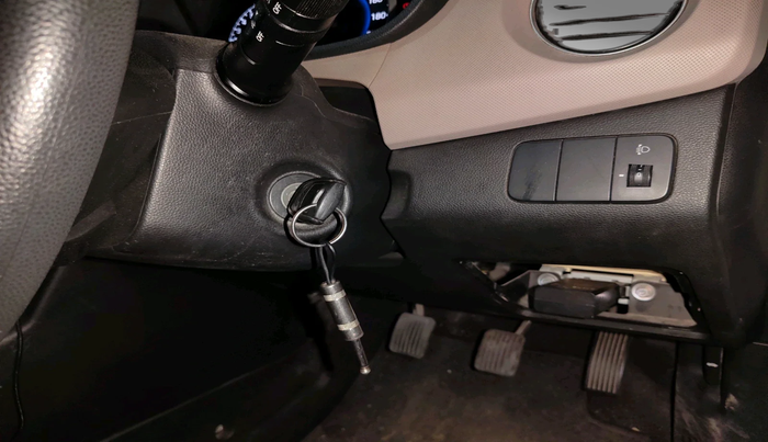 2017 Hyundai Grand i10 SPORTZ (O) 1.2 KAPPA VTVT, Petrol, Manual, 57,189 km, interior