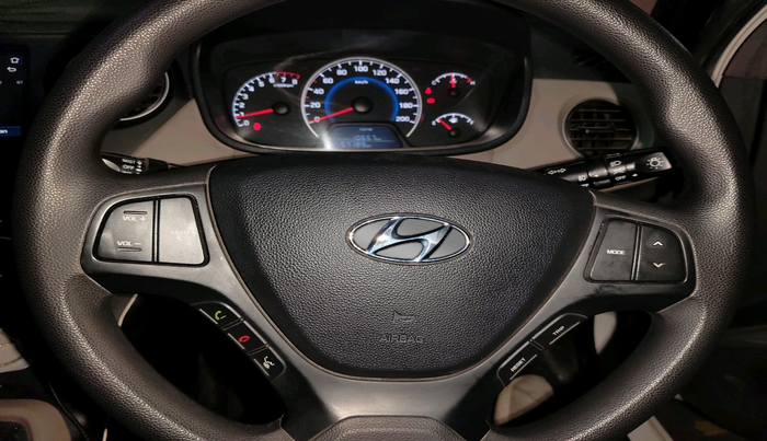 2017 Hyundai Grand i10 SPORTZ (O) 1.2 KAPPA VTVT, Petrol, Manual, 57,189 km, interior