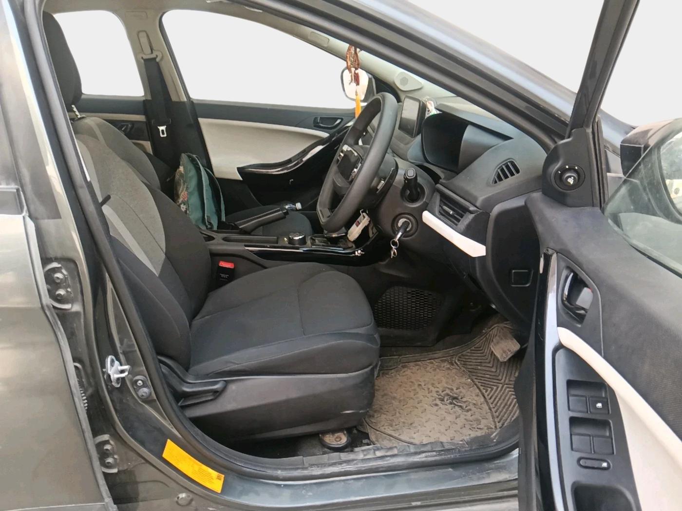 2024 Tata NEXON Pure S 1.2 Revotron 6AMT, Petrol, Automatic, 11,521 km, interior