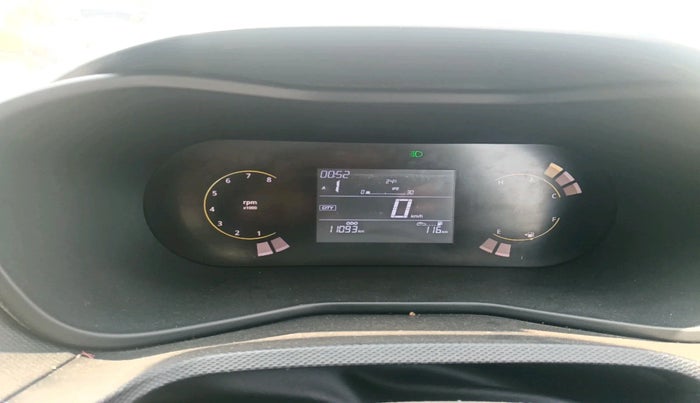 2024 Tata NEXON Pure S 1.2 Revotron 6AMT, Petrol, Automatic, 11,521 km, interior