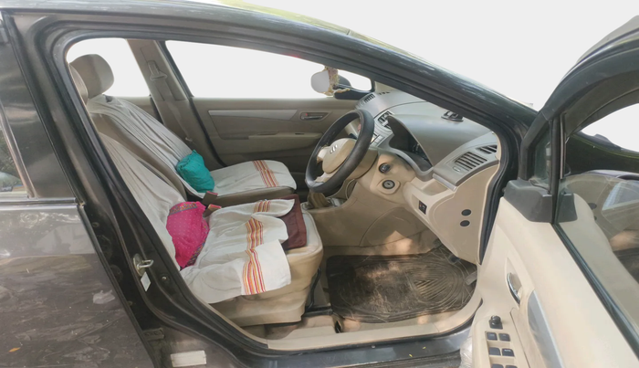 2014 Maruti Ertiga VXI CNG, Petrol, Manual, 1,41,018 km, interior