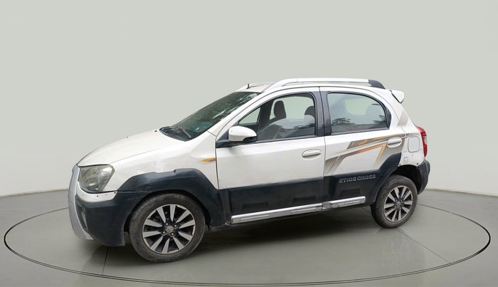 2014 Toyota Etios CROSS 1.2 G, Petrol, Manual, 63,627 km, exterior