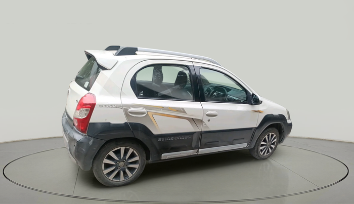 2014 Toyota Etios CROSS 1.2 G, Petrol, Manual, 63,627 km, exterior
