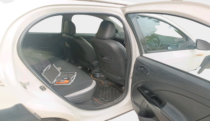 2014 Toyota Etios CROSS 1.2 G, Petrol, Manual, 63,627 km, interior