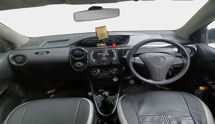 2014 Toyota Etios CROSS 1.2 G, Petrol, Manual, 63,627 km, interior