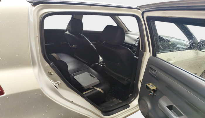 2011 Maruti Swift LXI, Petrol, Manual, 89,295 km, interior