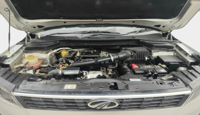2022 Mahindra XUV300 W4 1.2 PETROL, Petrol, Manual, 32,109 km, exterior