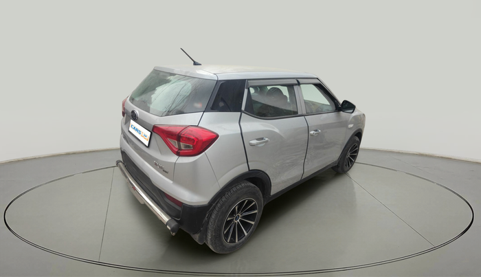 2022 Mahindra XUV300 W4 1.2 PETROL, Petrol, Manual, 32,109 km, exterior