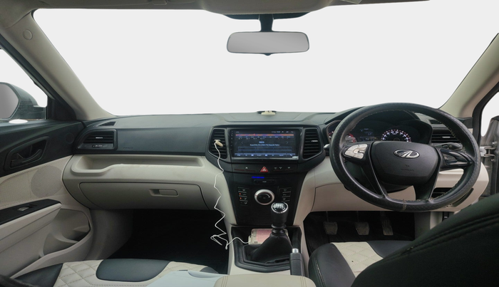 2022 Mahindra XUV300 W4 1.2 PETROL, Petrol, Manual, 32,109 km, interior