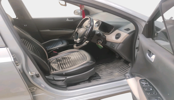 2019 Hyundai Grand i10 SPORTZ 1.2 KAPPA VTVT, Petrol, Manual, 1,72,289 km, interior