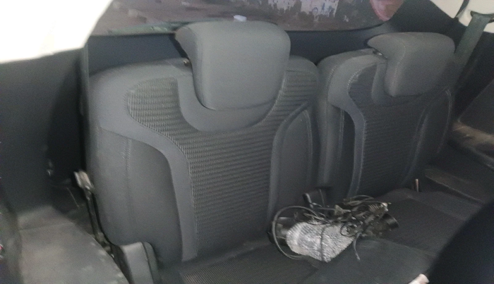 2022 Mahindra XUV700 AX 5 P MT 7 STR, Petrol, Manual, 37,565 km, interior