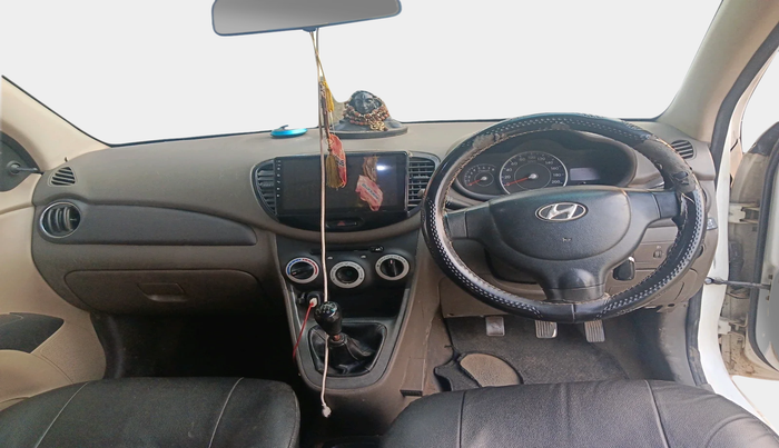 2011 Hyundai i10 MAGNA 1.1, Petrol, Manual, 1,34,206 km, interior