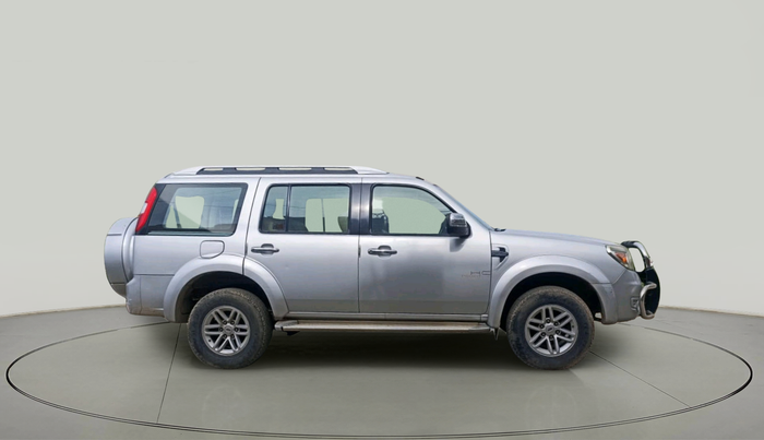 2011 Ford Endeavour 2.5L 4X2 MT, Diesel, Manual, 1,12,301 km, exterior