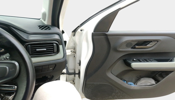 2024 Tata PUNCH ADVENTURE RHYTHM CNG, Petrol, Manual, 6,977 km, interior