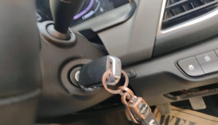 2025 KIA SELTOS HTE (O)1.5 Petrol MT, Petrol, Manual, 19,305 km, interior