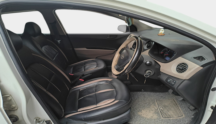 2015 Hyundai Grand i10 MAGNA 1.2 KAPPA VTVT, Petrol, Manual, 1,57,929 km, interior