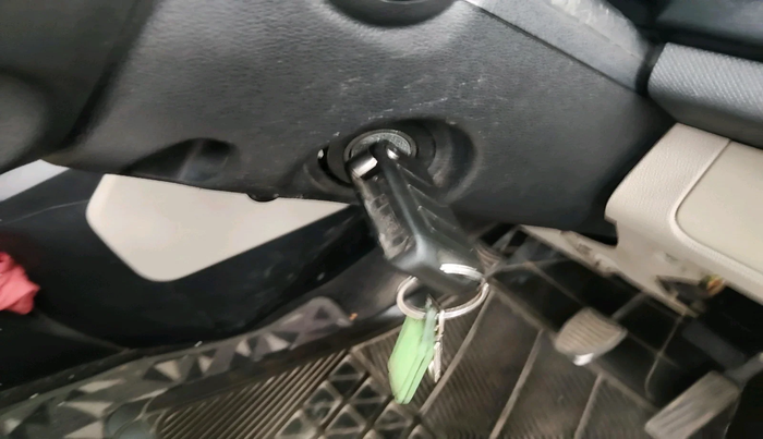 2018 Mahindra MARAZZO M2 7STR, Diesel, Manual, 80,533 km, interior