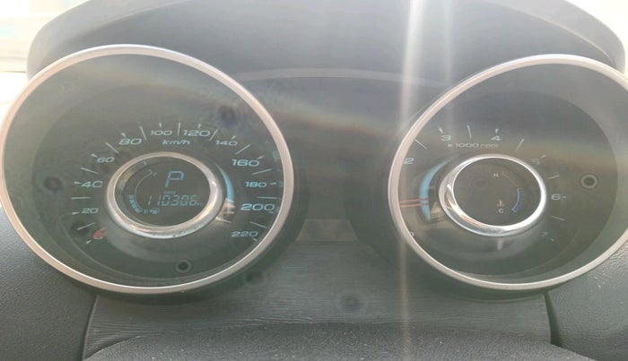 2018 Mahindra XUV500 W11 AT, Diesel, Automatic, 1,10,306 km, interior