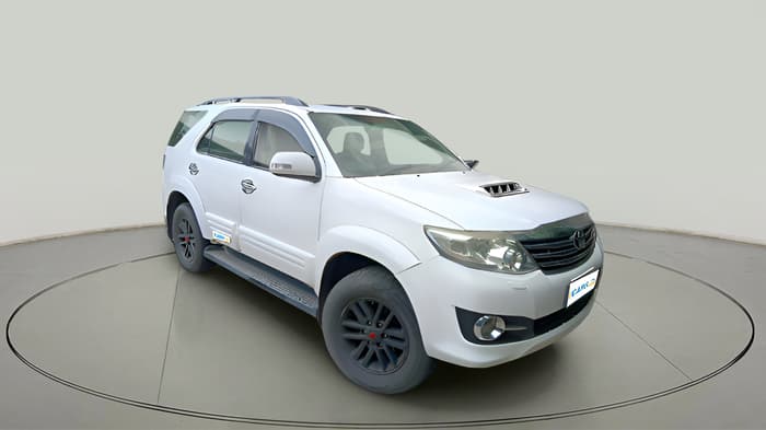 2015 Toyota Fortuner 3.0 4X2 MT, Diesel, Manual, 1,61,541 km, exterior
