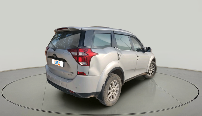 2018 Mahindra XUV500 W9 AT, Diesel, Automatic, 1,16,440 km, exterior