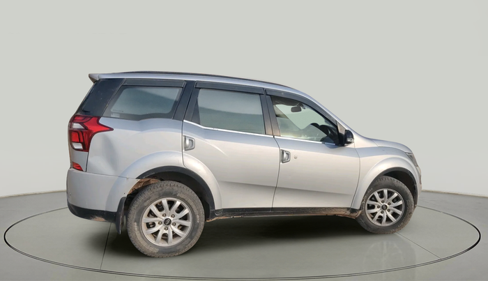 2018 Mahindra XUV500 W9 AT, Diesel, Automatic, 1,16,440 km, exterior