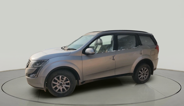 2018 Mahindra XUV500 W9 AT, Diesel, Automatic, 1,16,440 km, exterior