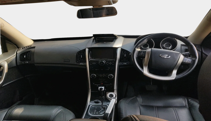 2018 Mahindra XUV500 W9 AT, Diesel, Automatic, 1,16,440 km, interior