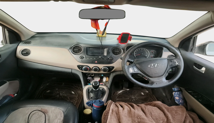 2017 Hyundai Grand i10 SPORTZ 1.2 KAPPA VTVT, Petrol, Manual, 1,81,463 km, interior