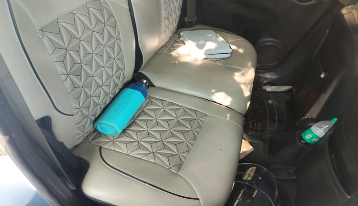 2011 Honda Jazz 1.2L I-VTEC BASE, Petrol, Manual, 1,61,208 km, interior