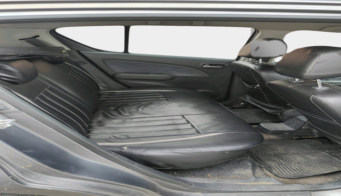 2012 Maruti Ritz VDI, Diesel, Manual, 1,26,712 km, interior