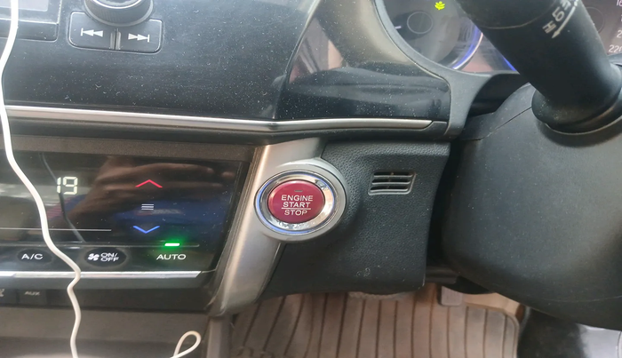 2016 Honda City 1.5L I-VTEC VX CVT, Petrol, Automatic, 1,45,297 km, interior