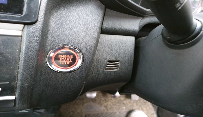 2017 Honda WR-V 1.5L I-DTEC VX MT, Diesel, Manual, 82,381 km, interior