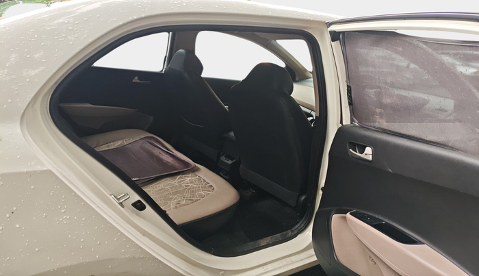 2015 Hyundai Xcent S 1.2, Petrol, Manual, 1,37,114 km, interior