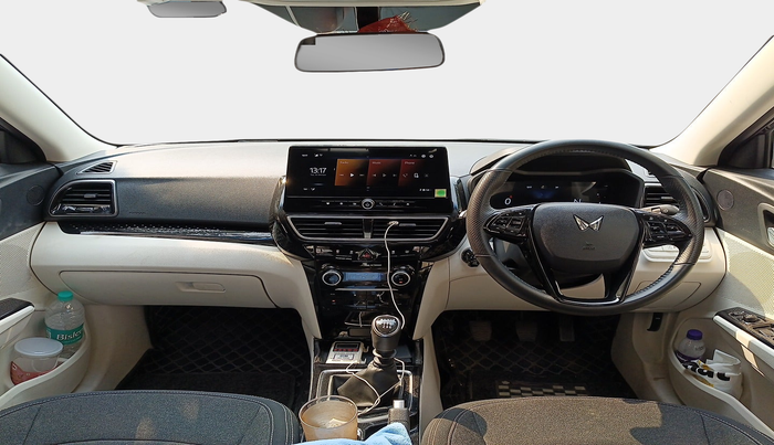 2024 Mahindra XUV 3XO AX5 1.2 L TCMPFi, Petrol, Manual, 18,825 km, interior